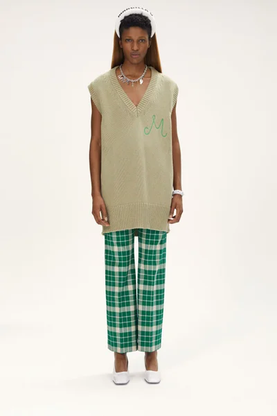 Look 16